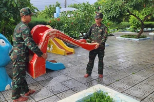 Học sinh ở Quảng Trị nghỉ học để tránh bão số 10