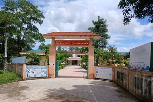 Vận động 75 học sinh trở lại lớp sau vụ nghi ngộ độc do bữa ăn sáng ở trường