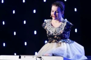 Giọng ca "lấy hết nước mắt" của cô gái không tay