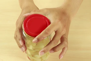 Mẹo Hay - Dễ Làm: 5 công dụng 'thần thánh' của dây thun