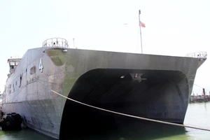 Clip: Tàu hải quân Hoa Kỳ thăm Đà Nẵng