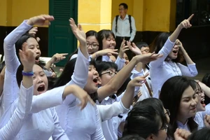 “Dù chạy thế nào cũng không thắng nổi thanh xuân“