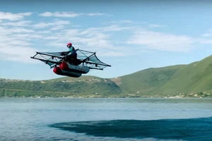 Trình làng ​'xe bay' của đồng sáng lập Google
