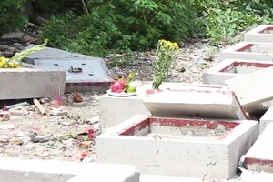 Tin mới nhất về vụ bé 10 tuổi bị nắp cống đè tử vong