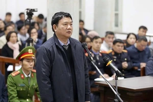 Clip: Ông Đinh La Thăng đang tự bào chữa