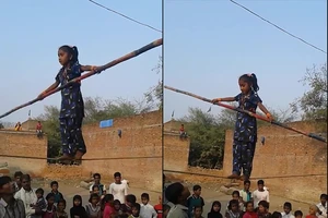 Nín thở xem bé gái 'múa' trên dây