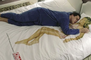 Cái giường nói về những sai lầm của quý ông