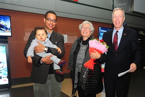 Chuyện tình đồng tính của đại sứ Mỹ tại Việt Nam