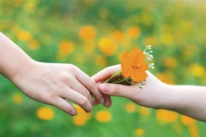 Làm sao để không tốn tiền vẫn có quà 8.3 cho nàng