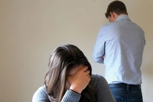 Không thể sống thiếu mẹ, thì lấy vợ làm gì?