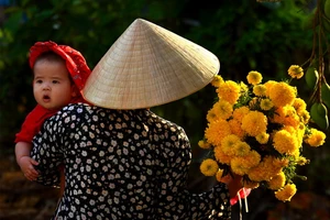 Và tết, và đủ lớn để nhận ra khốn khó