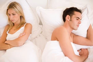 Cãi nhau... trên giường