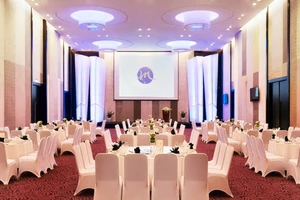 Tiệc cuối năm với nhiều ưu đãi tại Grand Mercure Danang