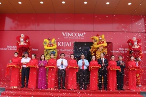 Vingroup ra mắt mô hình trung tâm “Vincom+”