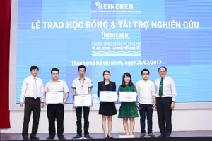 Heineken trao học bổng Vì an ninh tài nguyên nước