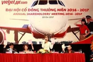 Vietjet: Mục tiêu doanh thu hơn 42.000 tỉ đồng năm 2017