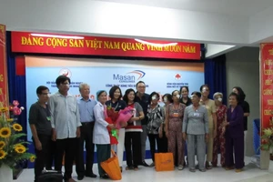 Mổ mắt miễn phí cho 200 bệnh nhân nghèo