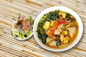 Thỏa nỗi nhớ với bún ốc chuối đậu Hương Xưa