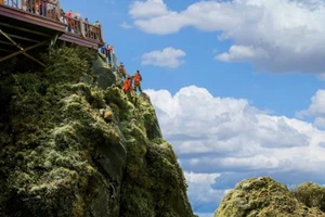 Nụ cười “Xin chào” và lối đi riêng cho người khuyết tật