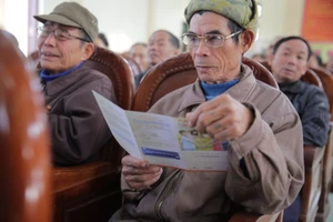 4.500 hộ dân Ninh Bình được tặng BHTN, xe máy