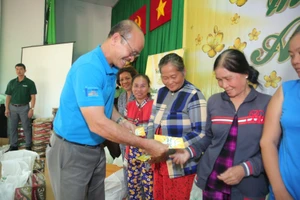 HEINEKEN: Mang Mùa Xuân ấm áp đến gia đình khó khăn