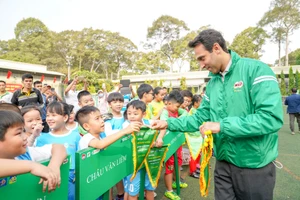 Chung kết Festival bóng đá học đường