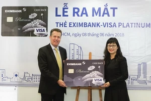 Eximbank ra mắt thẻ tín dụng quốc tế Visa Platinum Cash Back 