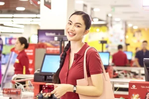 Cái bắt tay của những 'ông lớn' để đáp ứng nhu cầu người dùng