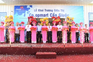 Liên tiếp khai trương 3 siêu thị Co.opmart