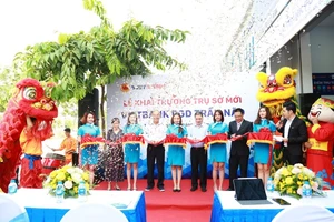Vietbank Trần Não khai trương trụ sở mới