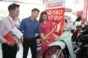 Ngập tràn khuyến mãi vay tiêu dùng