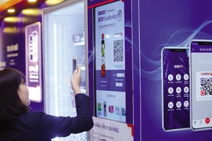 Dịch vụ ngân hàng thông minh - Quản lý tài chính thời 4.0