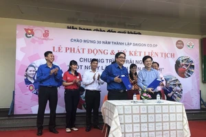 Một ngày làm việc tại siêu thị Co.opmart và Co.opXtra 