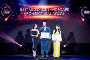 Him Lam Land được vinh danh tại lễ trao giải bất động sản