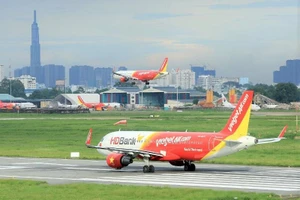 Ảnh hưởng bão Podul, Vietjet ngừng khai thác một số chuyến bay