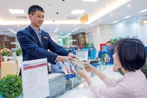 BIDV: Gửi tiền lãi cao, trúng xe thể thao