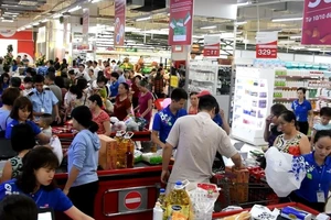 Co.opmart: Mua hàng nhận xe hơi Toyota Vios