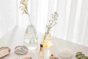 Vàng và phụ nữ - Mối lương duyên song hành