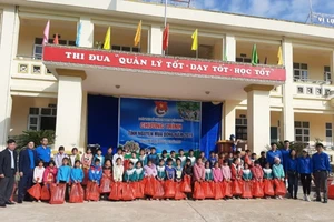 Than Quảng Ninh mang ‘mùa đông ấm áp’ đến với trẻ vùng cao 