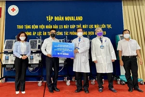 Novaland tặng trang thiết bị y tế cho BV Nhân dân 115