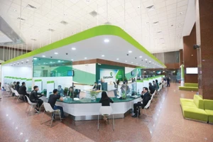 Vietcombank đã chuyển đổi hơn 1 triệu thẻ chip ​