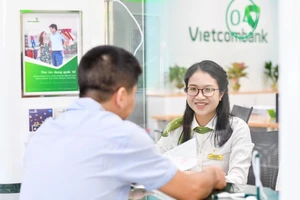 COVID-19: Vietcombank giảm lãi suất tiền vay giai đoạn 3 