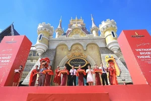 VinWonders Phú Quốc - Công viên Chủ đề lớn nhất Việt Nam