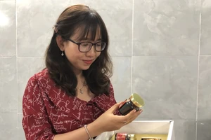 Chăm sóc sức khoẻ bằng mật ong nhân sâm