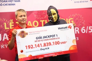 Giải mã lý do hàng ngàn người đầu tư săn Jackpot
