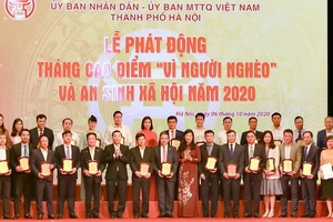 'Bầu Hiển' ủng hộ 5 tỉ đồng quỹ Vì người nghèo Hà Nội