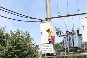 EVNNPC ủng hộ 4,7 tỉ đồng cho đồng bào miền Trung