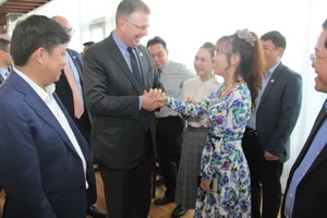 Đại sứ Hoa Kỳ thăm và làm việc với HDBank, Vietjet