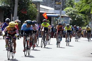 Trà Xanh Không Độ đồng hành cùng giải đua xe đạp