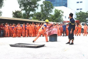 EVNNPC chú trọng công tác an toàn phòng cháy hệ thống điện